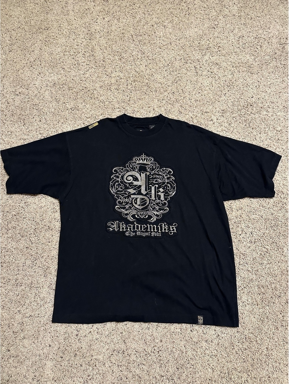 Akademiks Black Y2K Embroidered Crest Logo T-Shirt XL